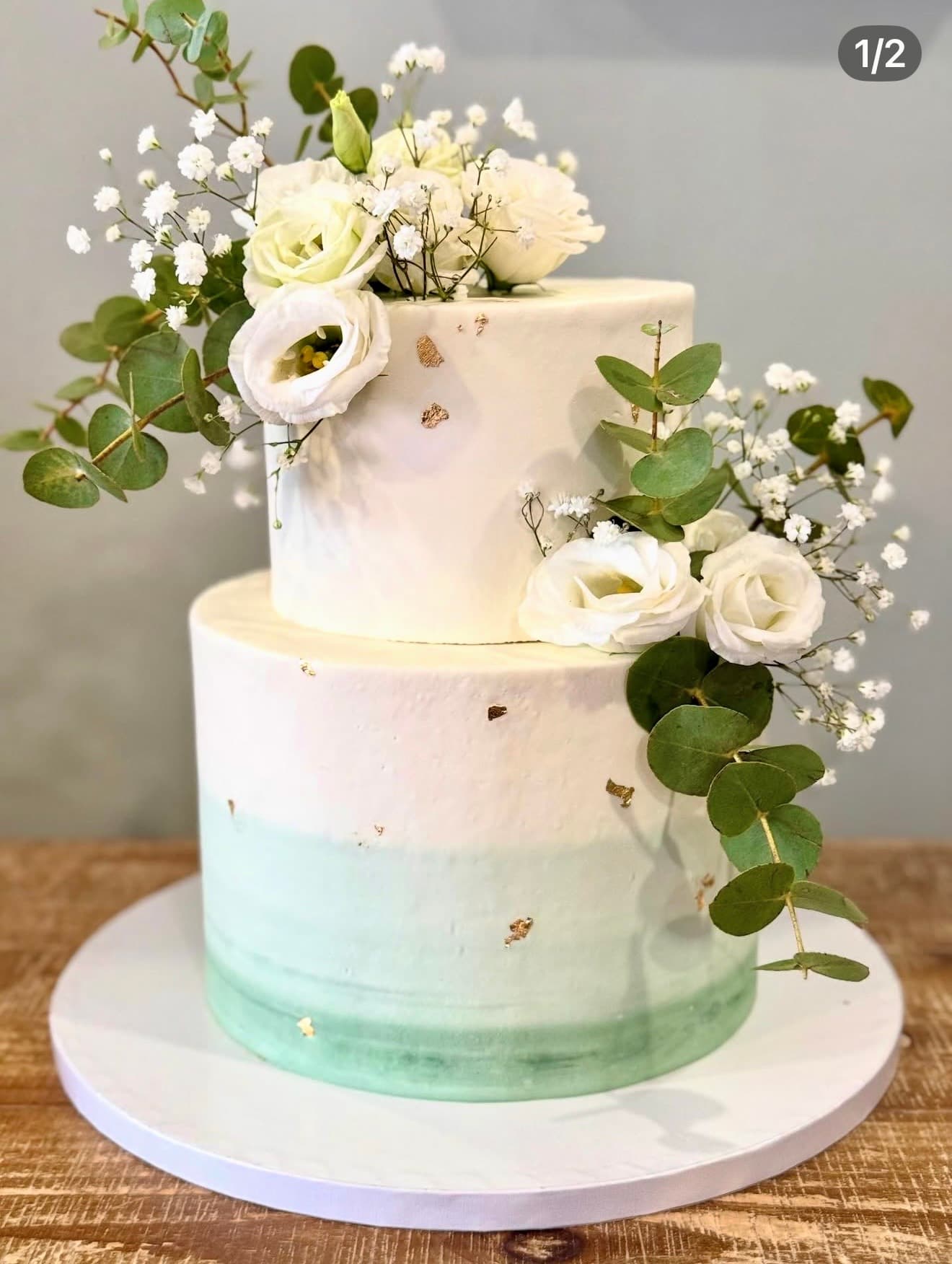 Degradê verde folha ouro — bolo de casamento por Fran Benetati, Santa Maria da Feira