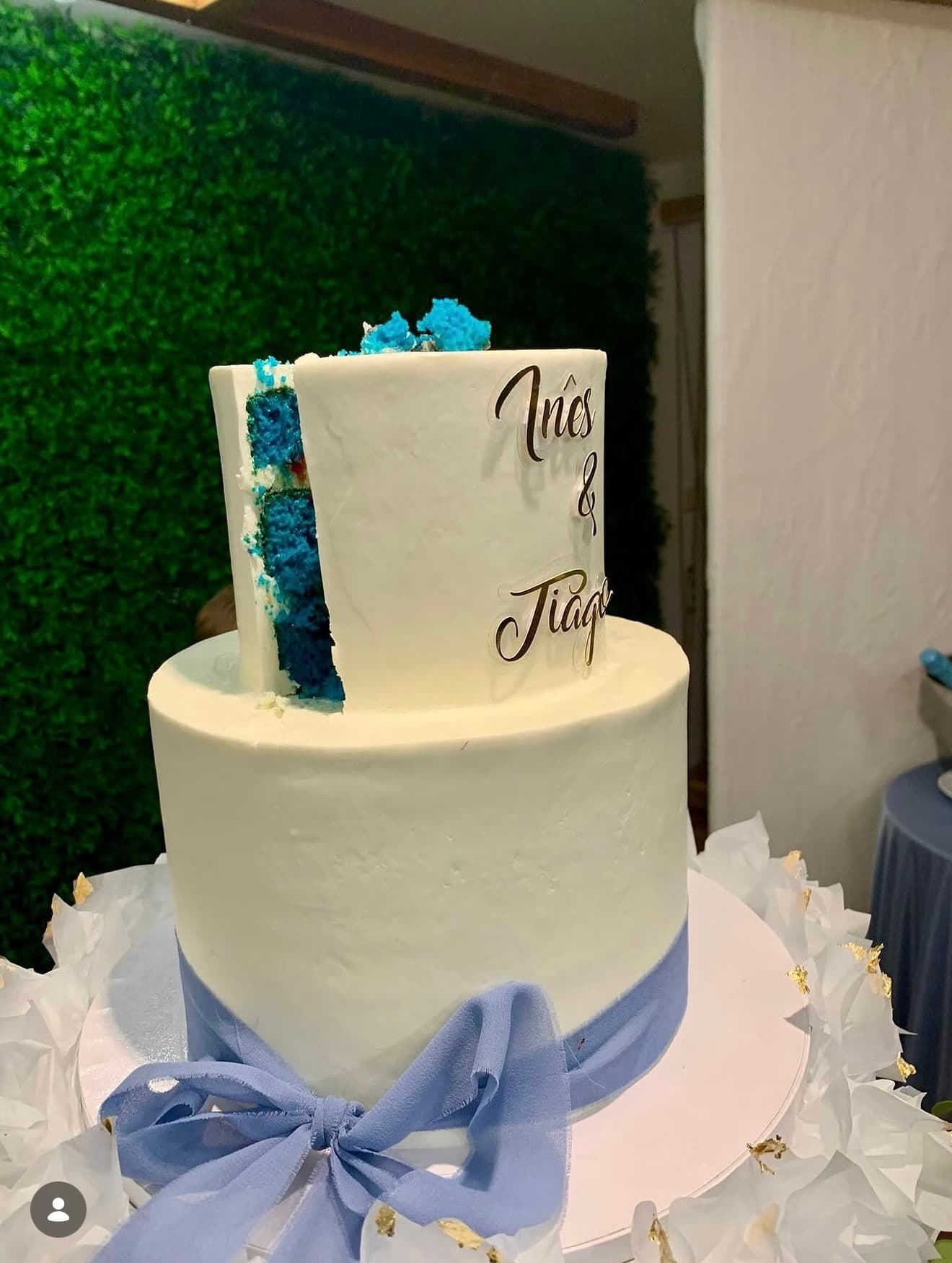 Geode azul — bolo de aniversário por Fran Benetati, Santa Maria da Feira