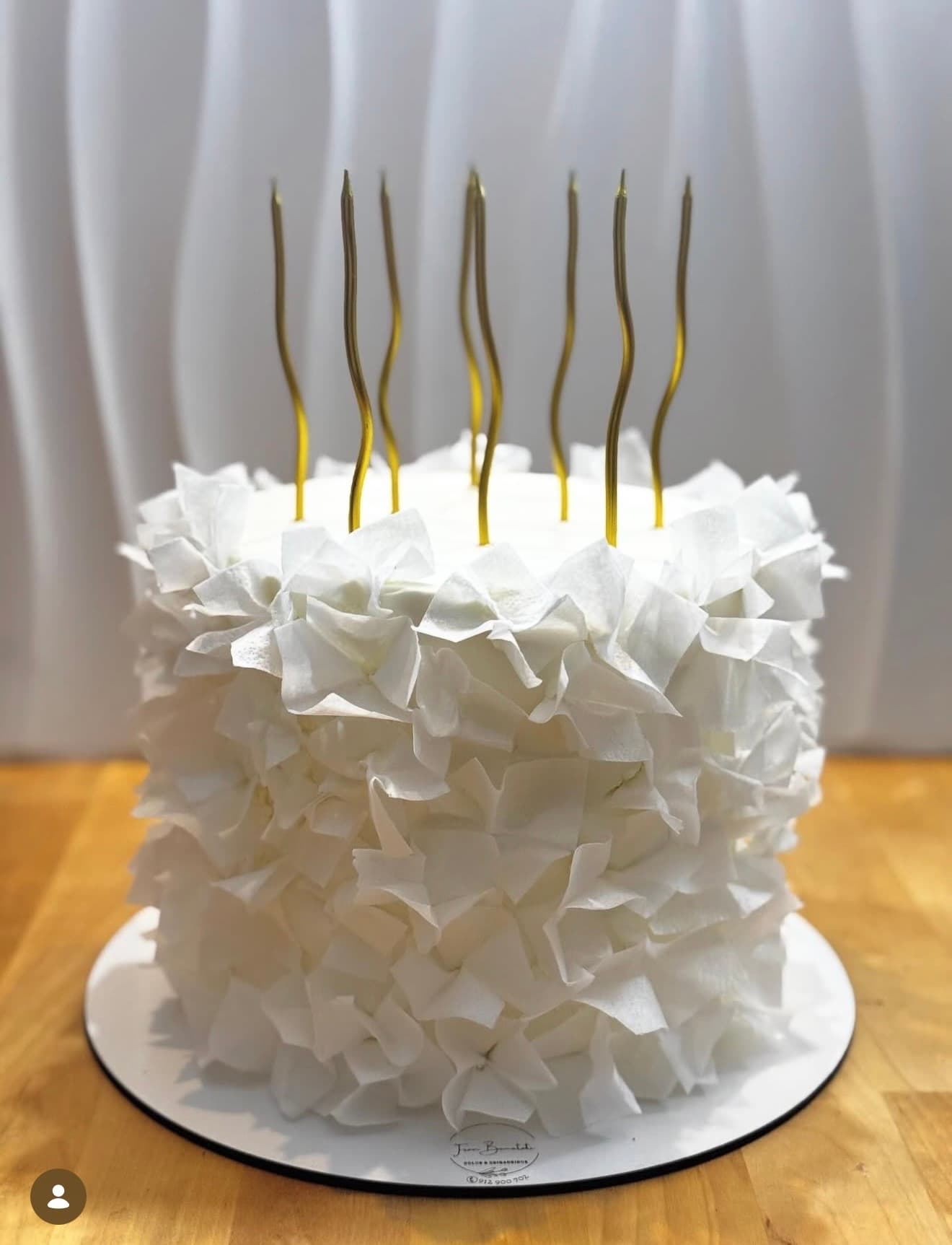 Petalas brancas — bolo de aniversário por Fran Benetati, Santa Maria da Feira